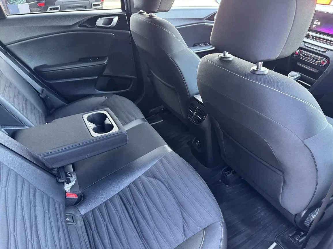 Kia Cee´d - Náhled 21