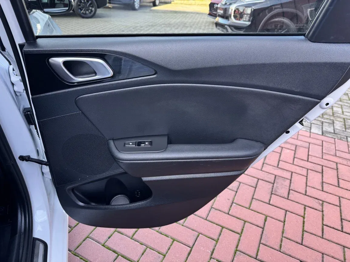 Kia Cee´d - Náhled 22