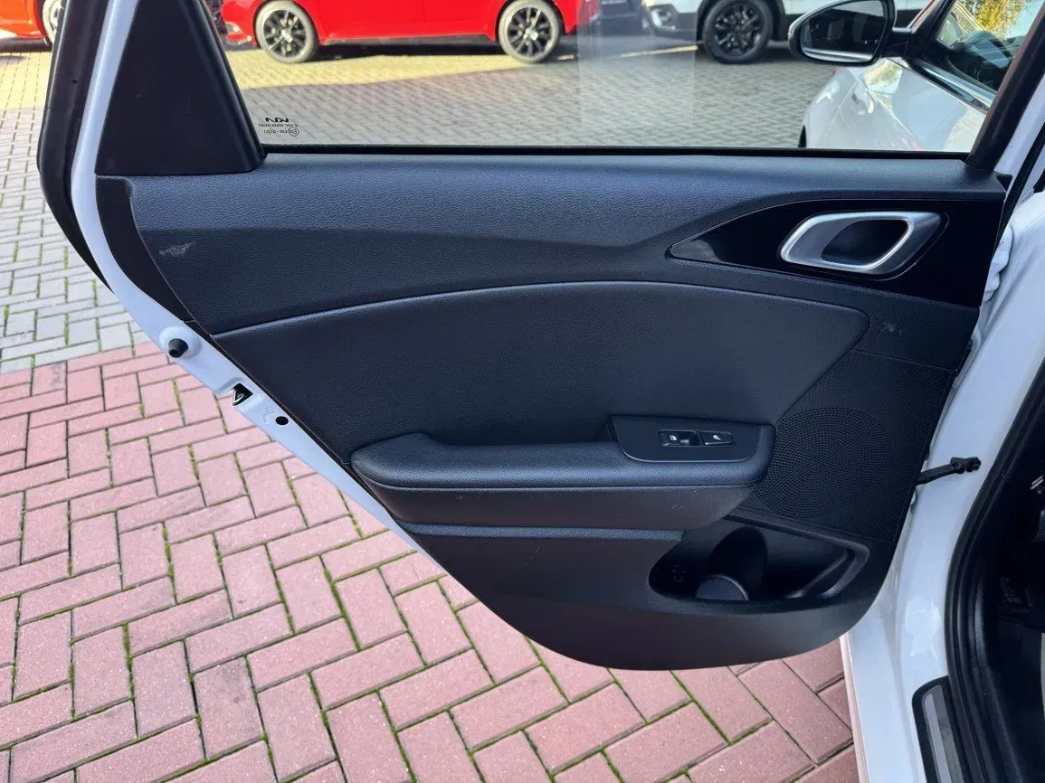 Kia Cee´d - Náhled 26