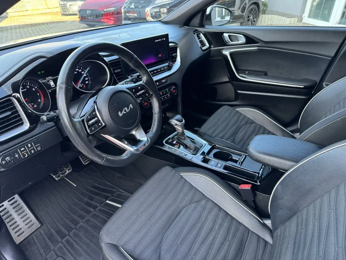 Kia Cee´d - Náhled 27