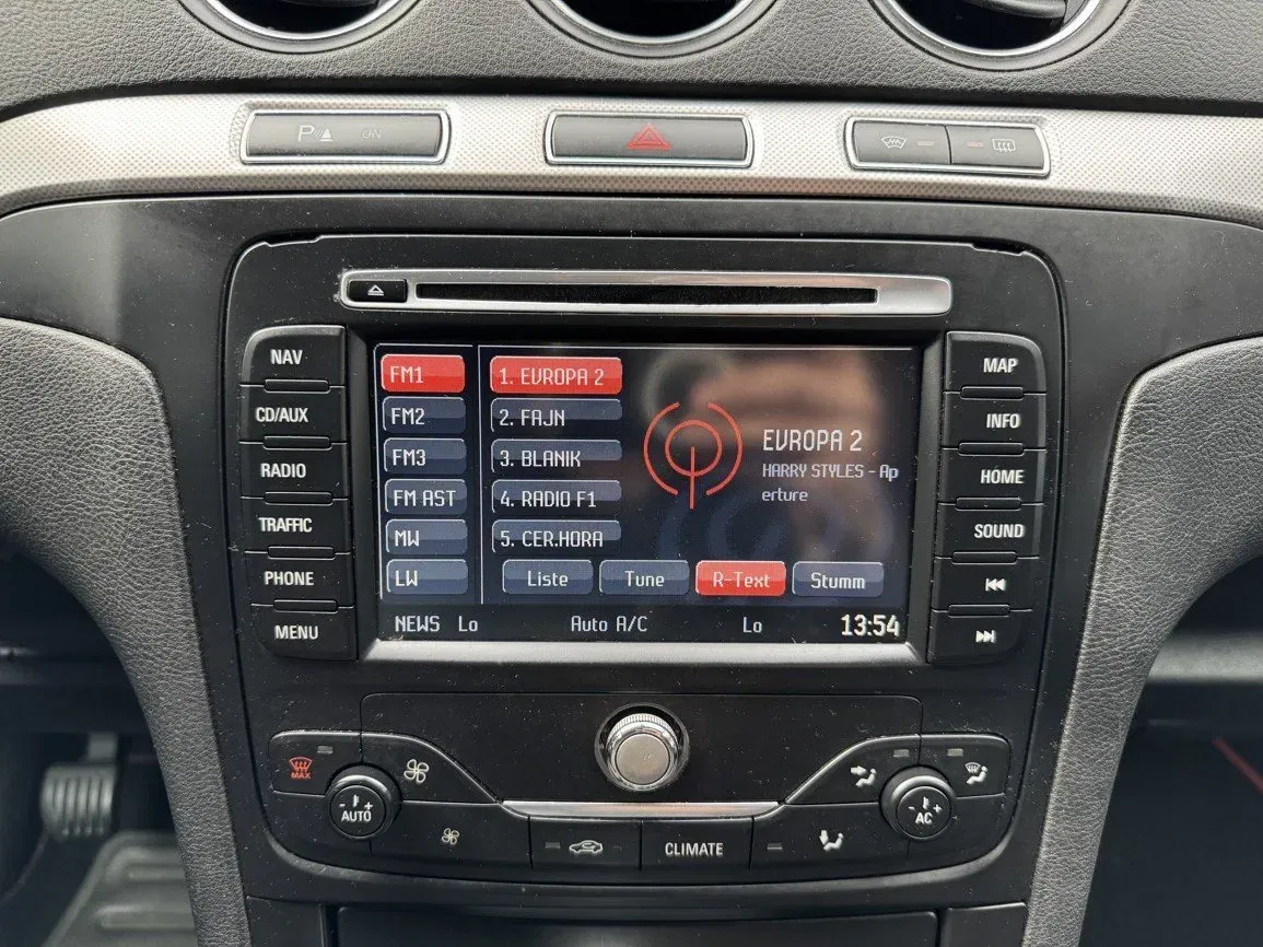 Ford Galaxy - Náhled 10