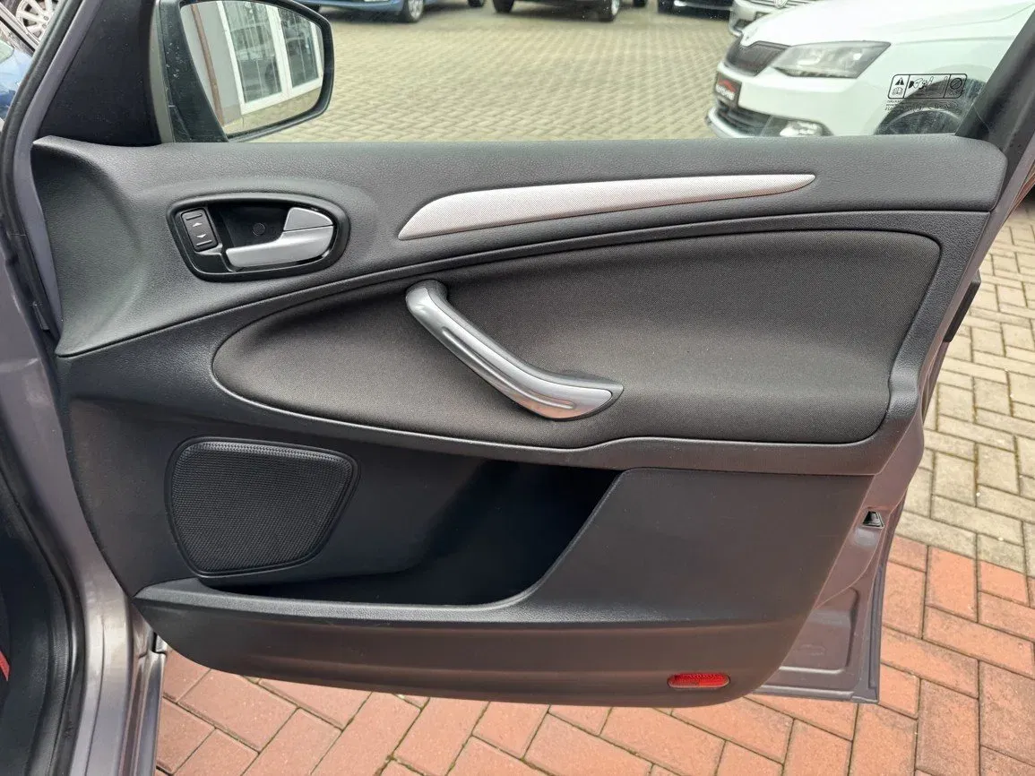 Ford Galaxy - Náhled 16