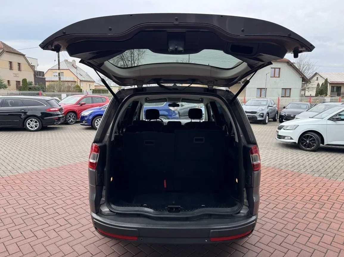 Ford Galaxy - Náhled 19