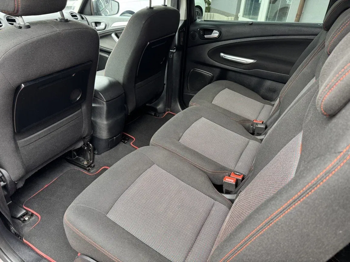 Ford Galaxy - Náhled 21