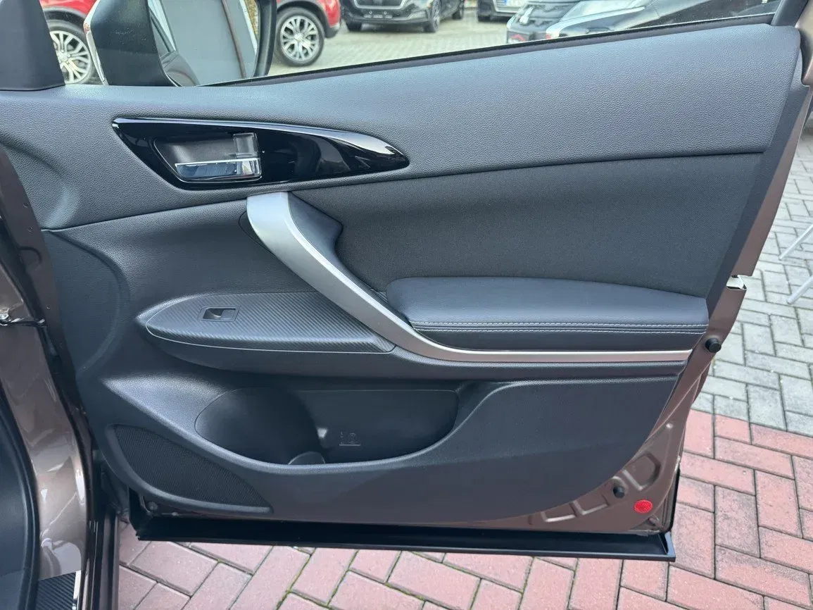 Mitsubishi Eclipse Cross - Náhled 19