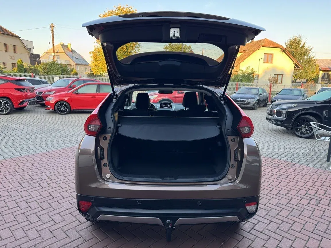 Mitsubishi Eclipse Cross - Náhled 23