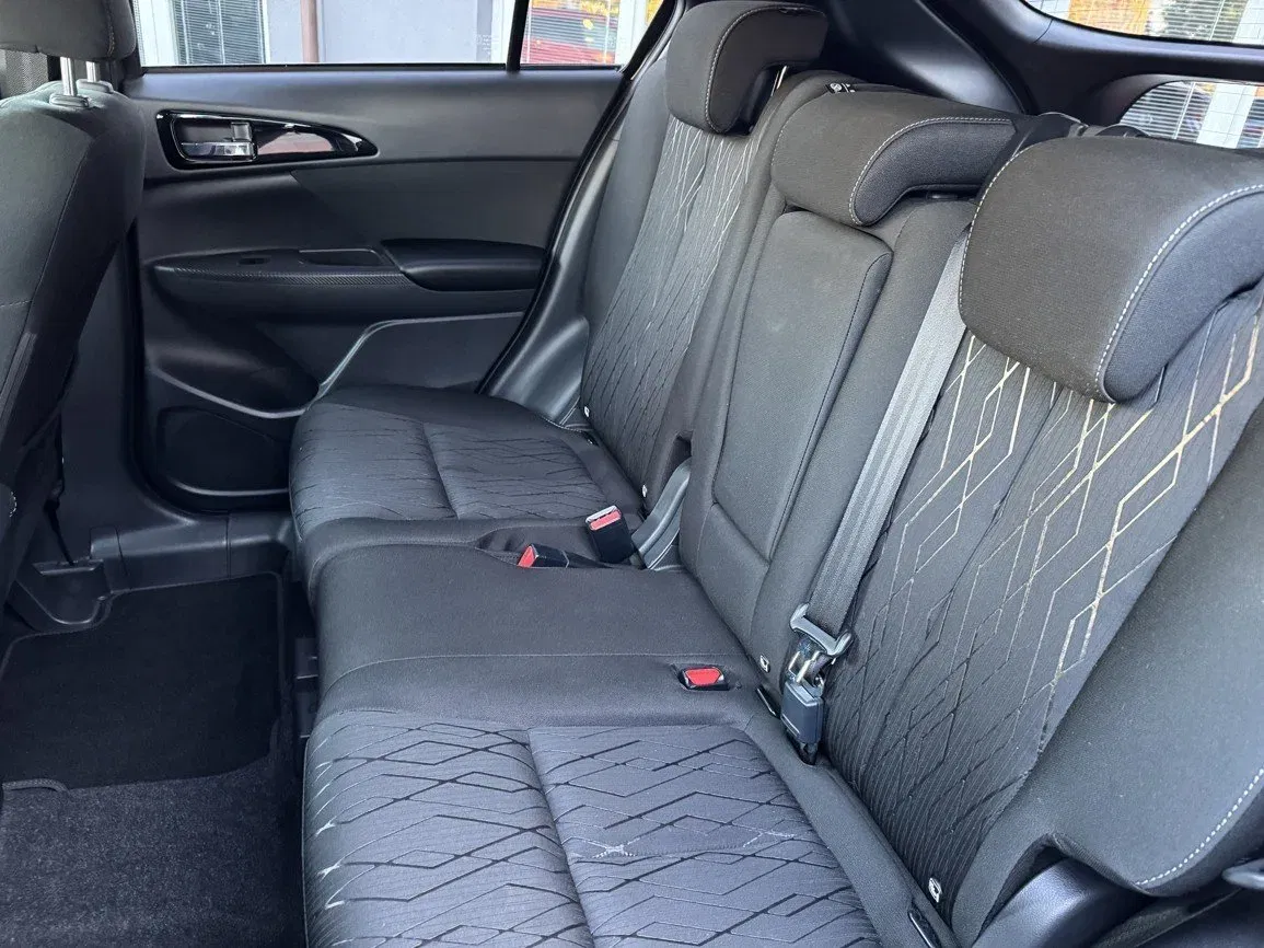Mitsubishi Eclipse Cross - Náhled 25