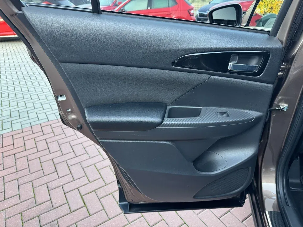 Mitsubishi Eclipse Cross - Náhled 26