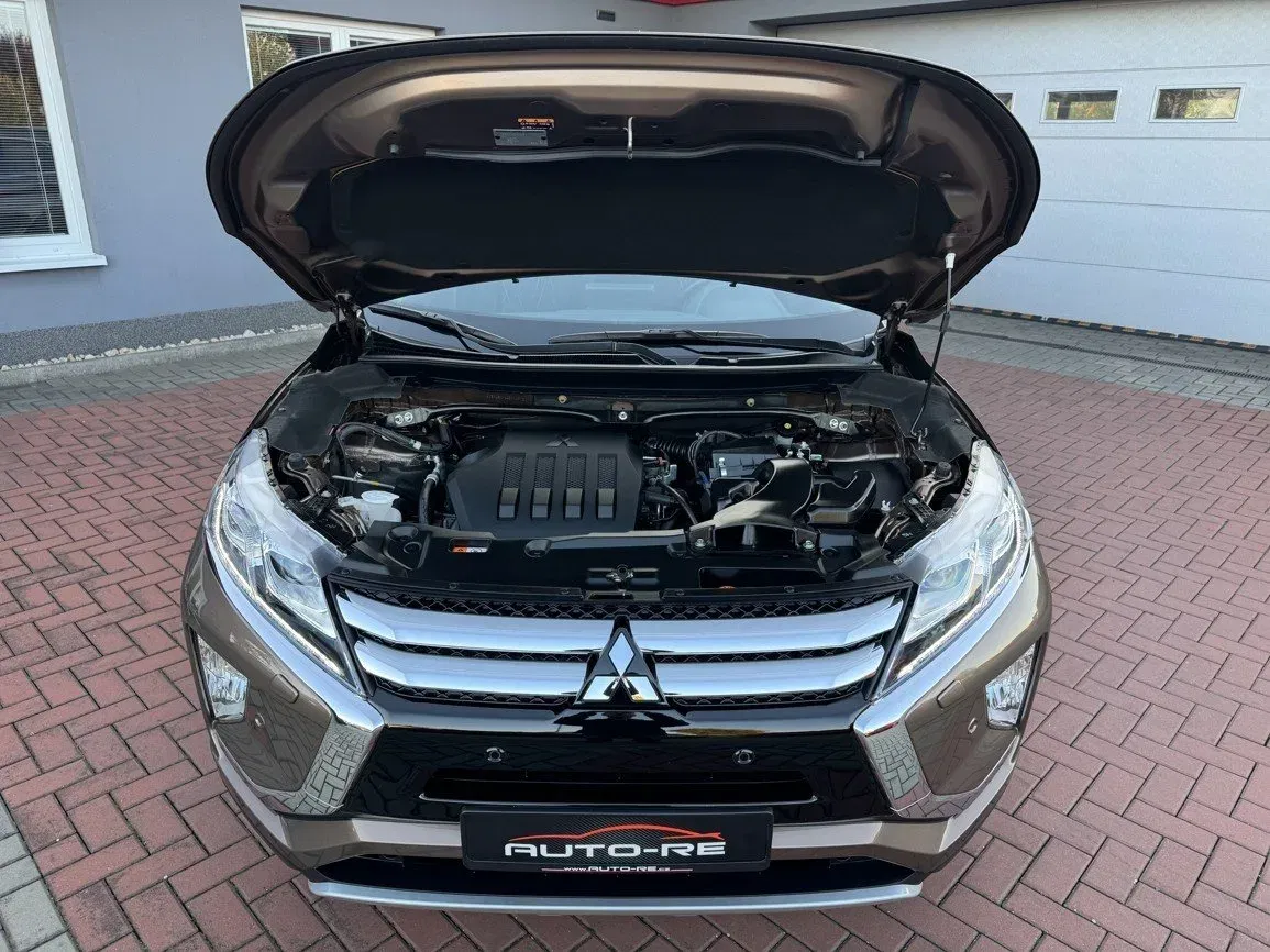 Mitsubishi Eclipse Cross - Náhled 32