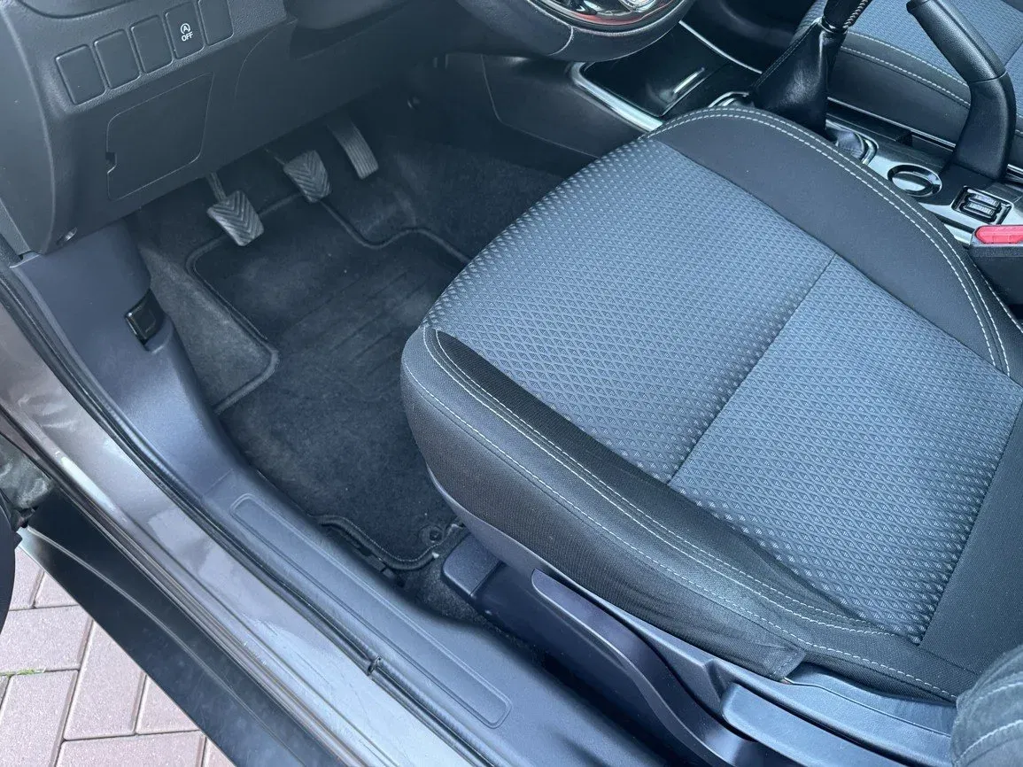 Mitsubishi Outlander - Náhled 24