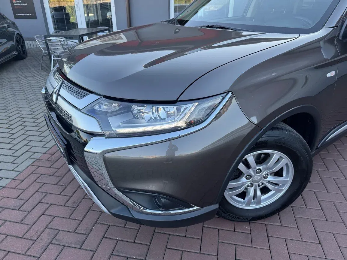 Mitsubishi Outlander - Náhled 33