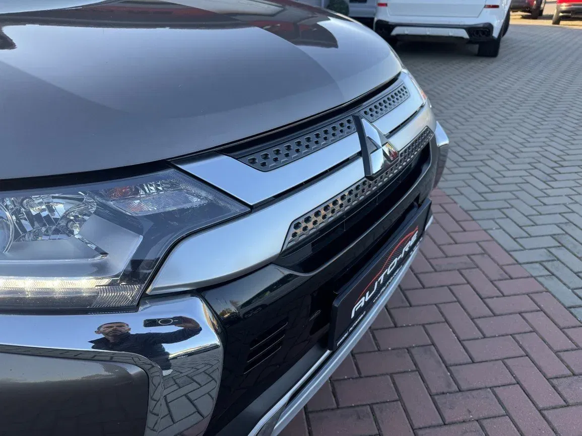 Mitsubishi Outlander - Náhled 37