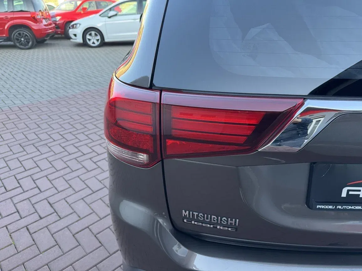 Mitsubishi Outlander - Náhled 41