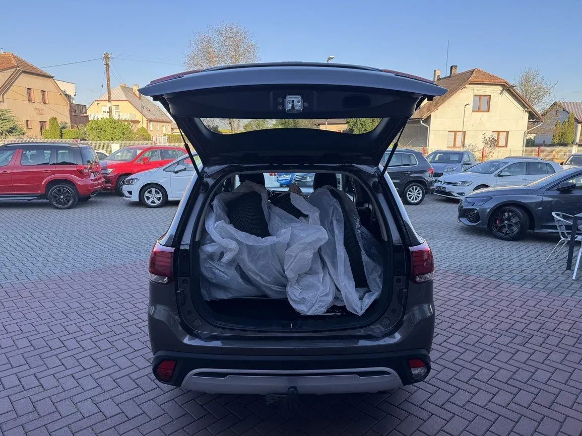 Mitsubishi Outlander - Náhled 19