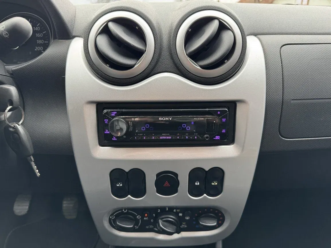Dacia Sandero - Náhled 12