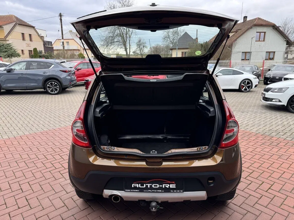 Dacia Sandero - Náhled 21