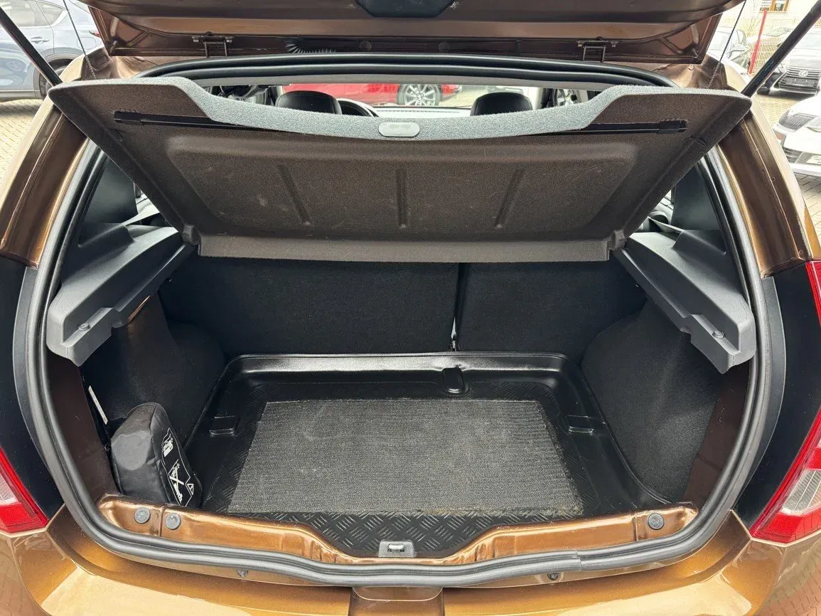 Dacia Sandero - Náhled 22