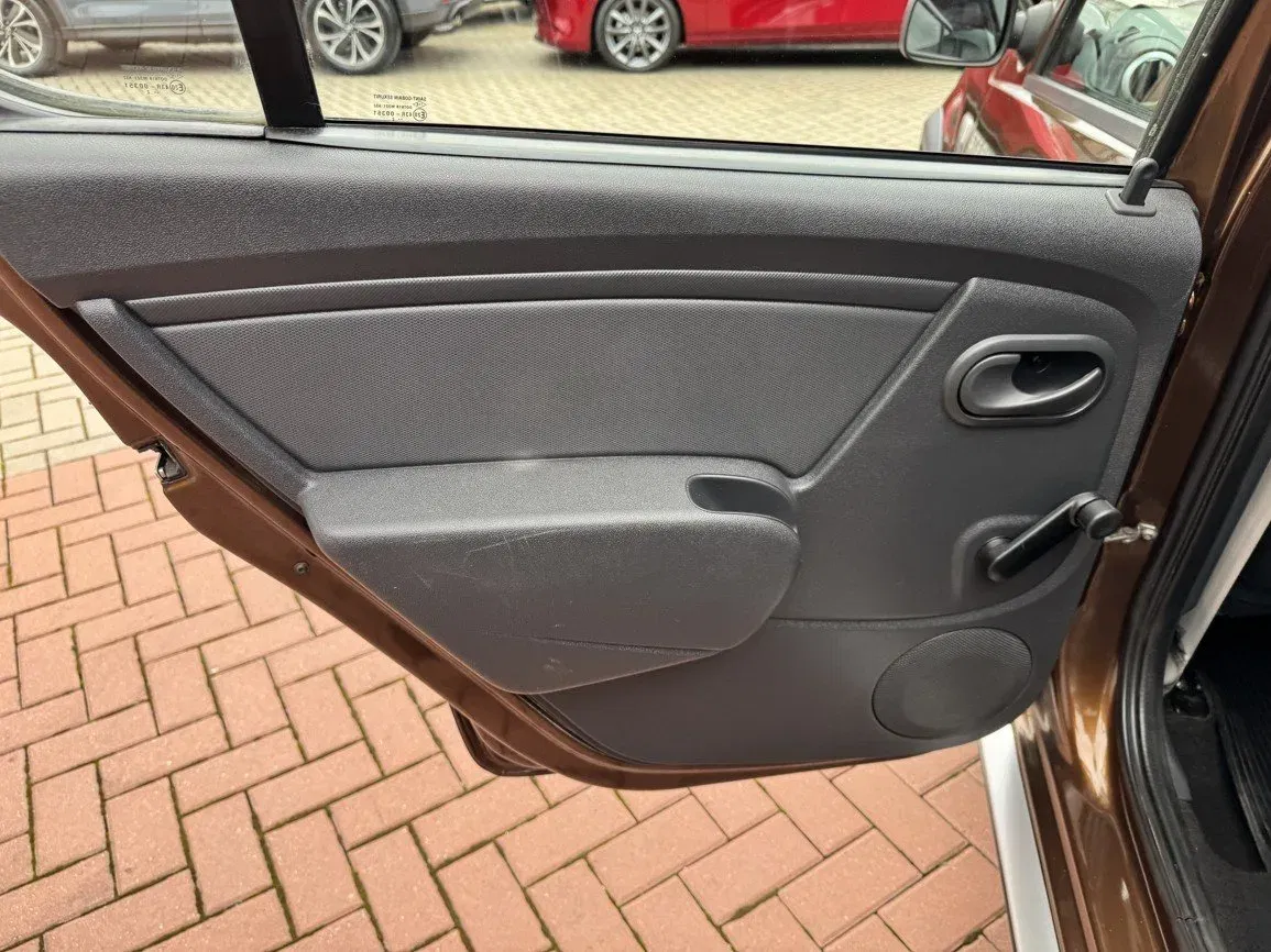 Dacia Sandero - Náhled 24