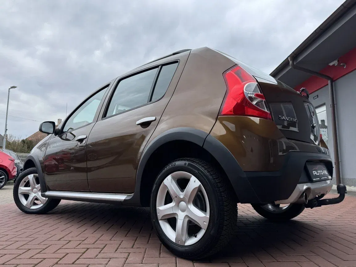 Dacia Sandero - Náhled 48