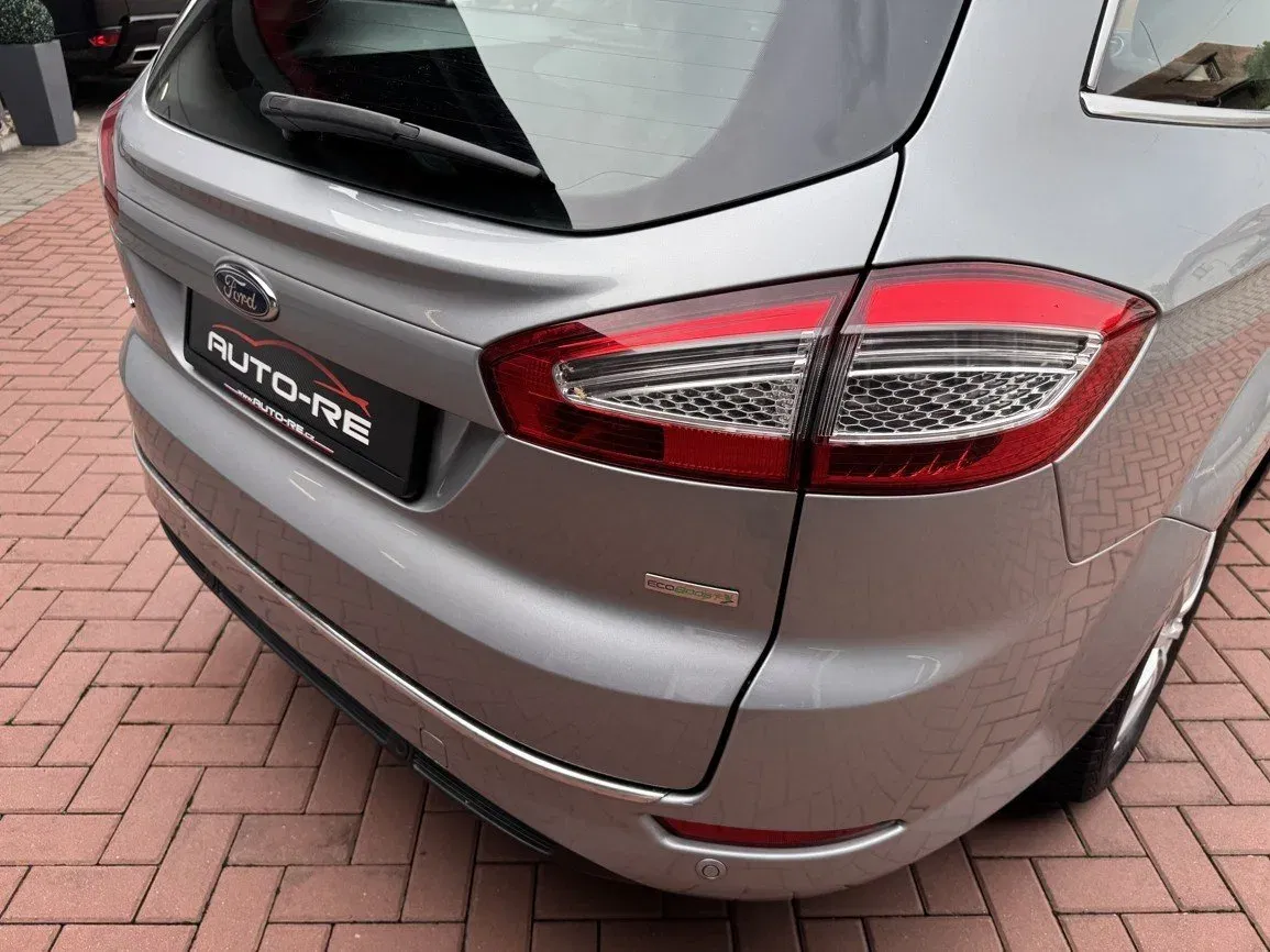 Ford Mondeo - Náhled 42