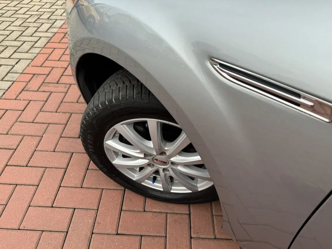 Ford Mondeo - Náhled 48