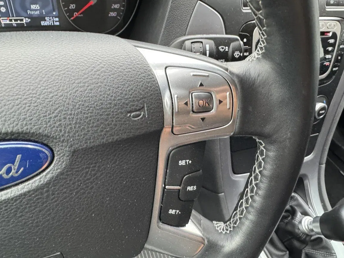 Ford Mondeo - Náhled 8