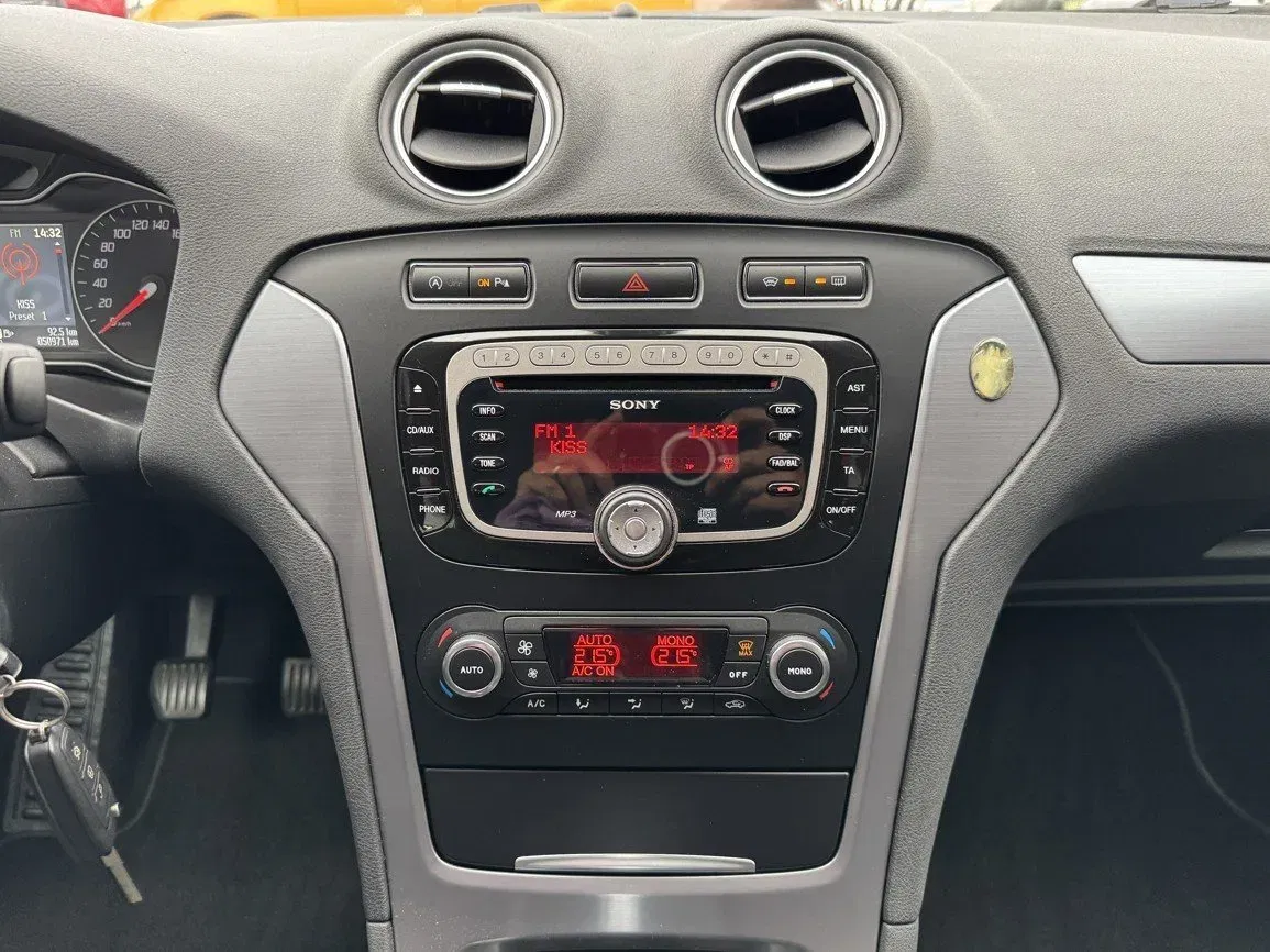 Ford Mondeo - Náhled 12