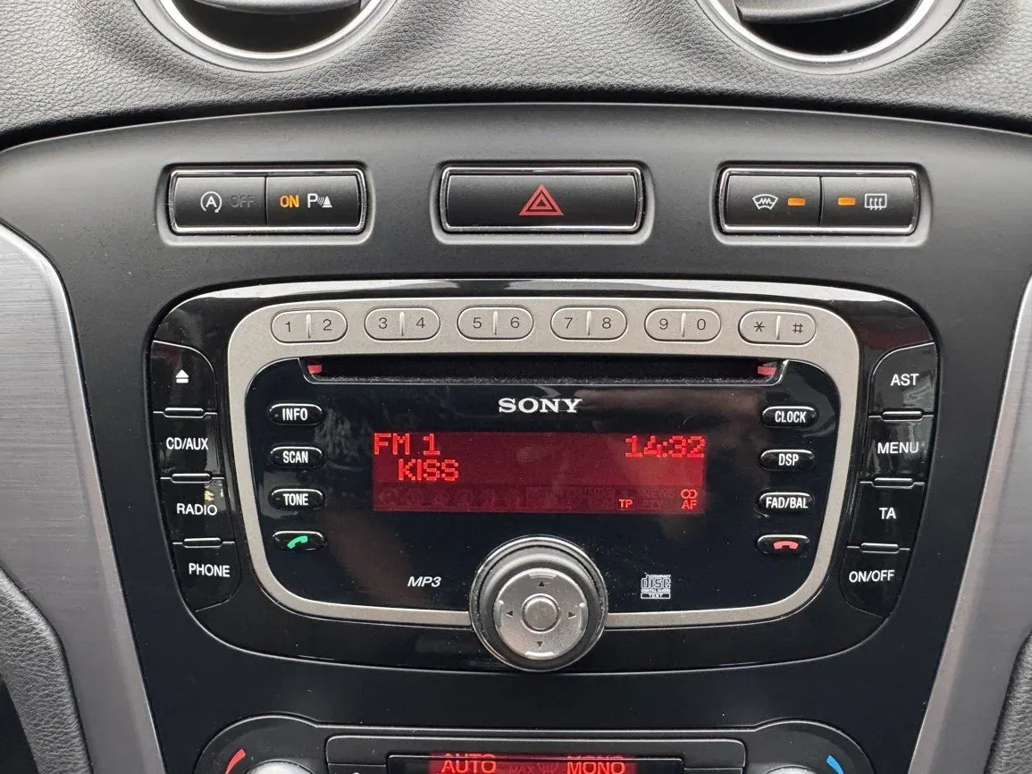Ford Mondeo - Náhled 14