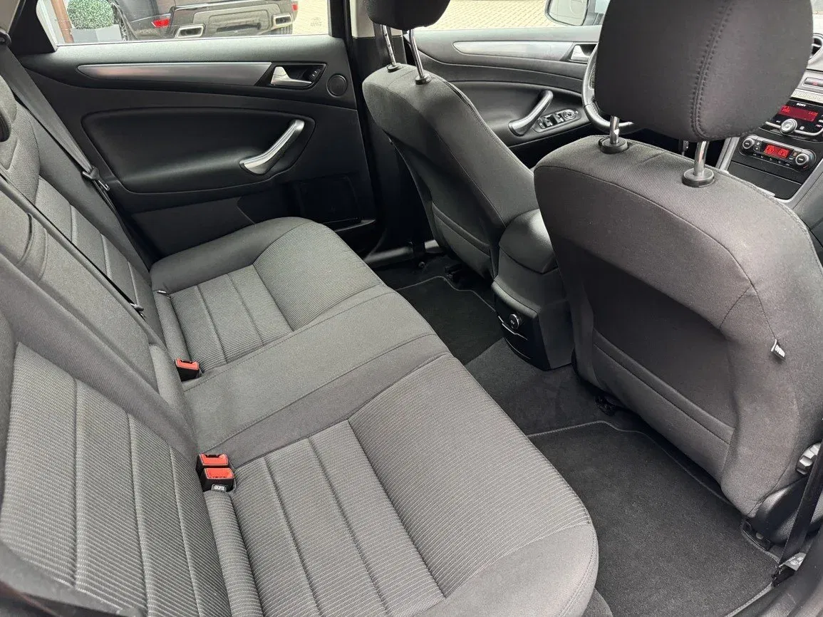 Ford Mondeo - Náhled 19