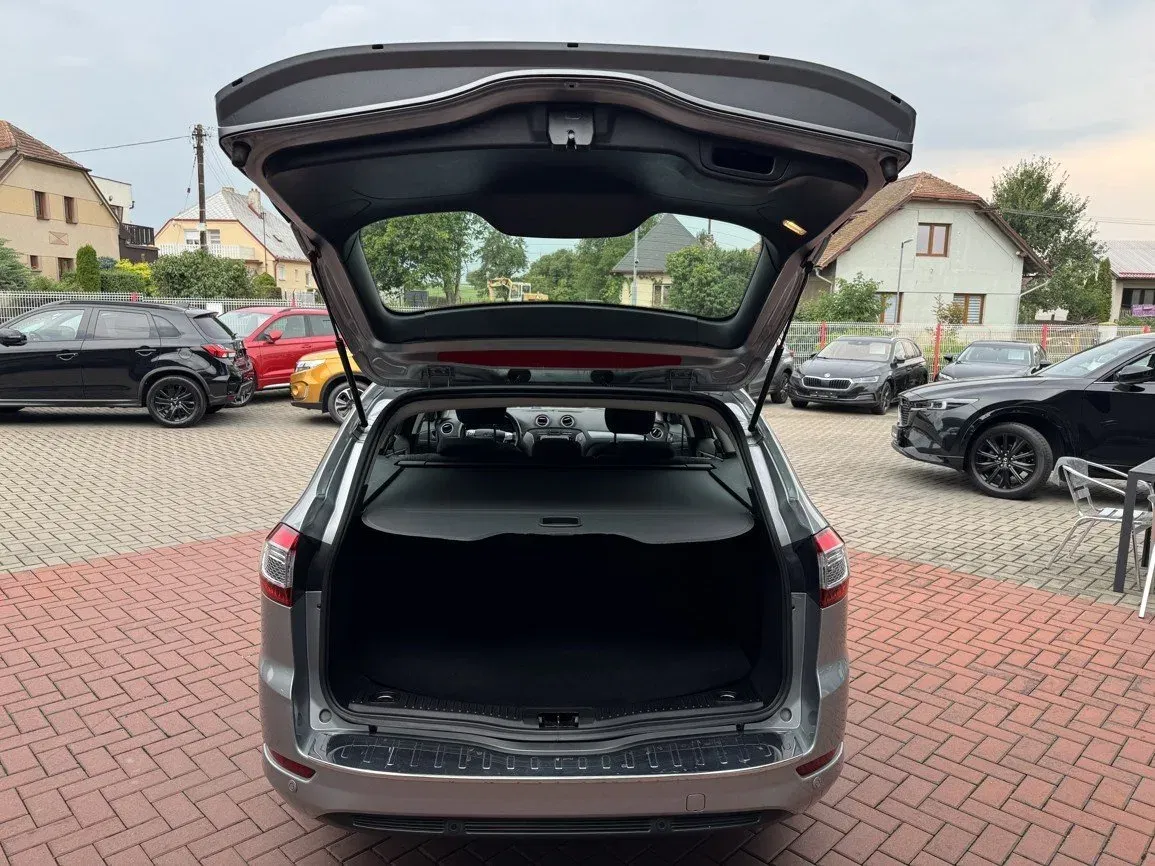 Ford Mondeo - Náhled 21