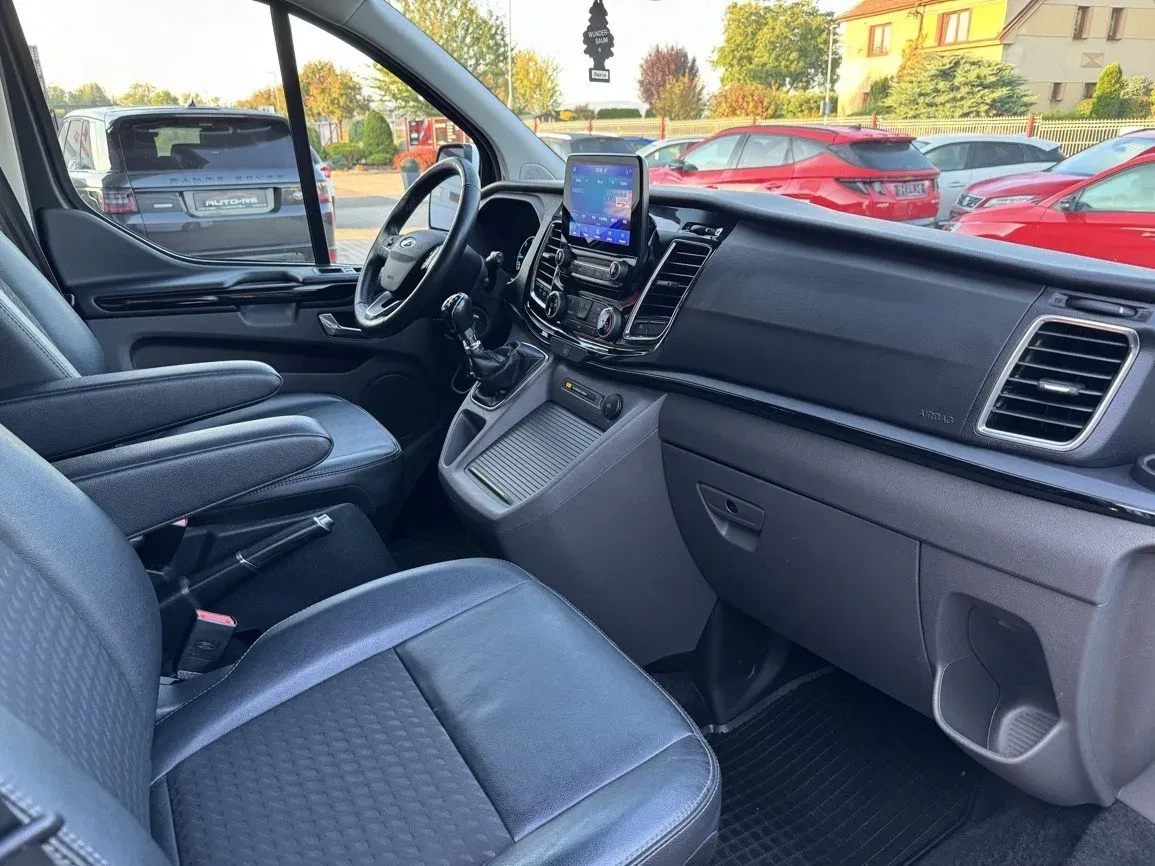 Ford Tourneo Custom - Náhled 15