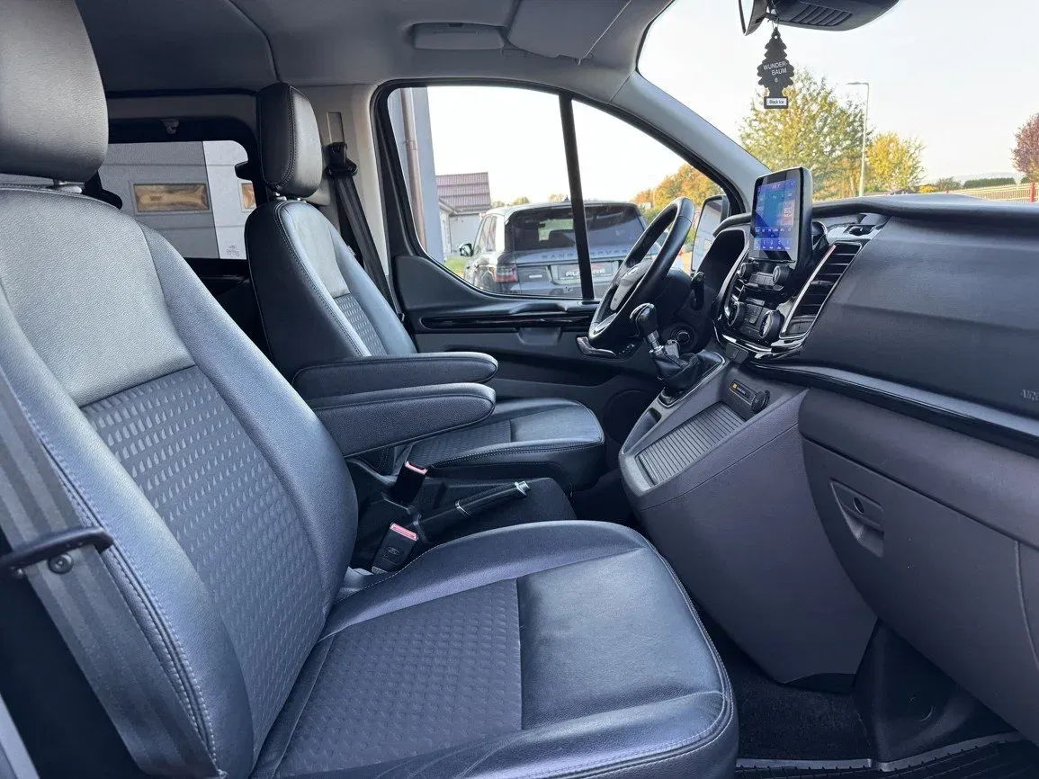 Ford Tourneo Custom - Náhled 17