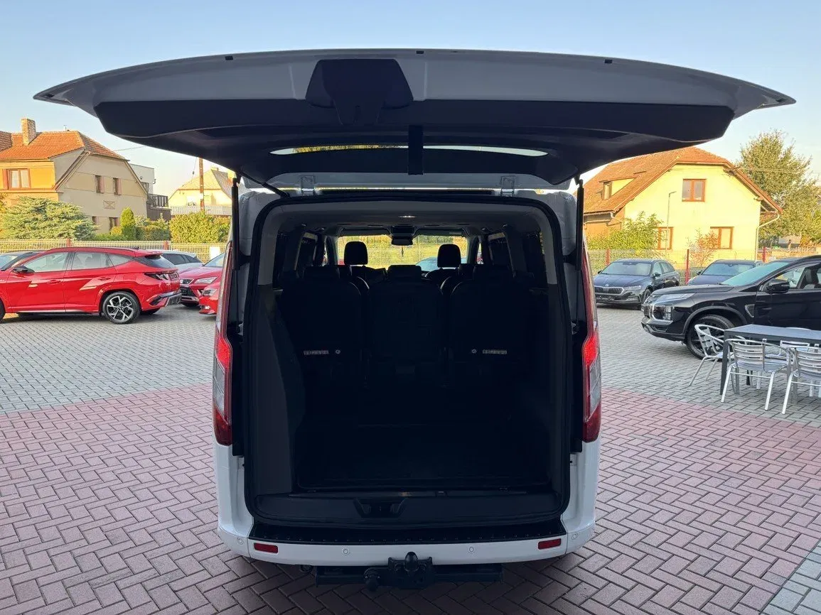 Ford Tourneo Custom - Náhled 23