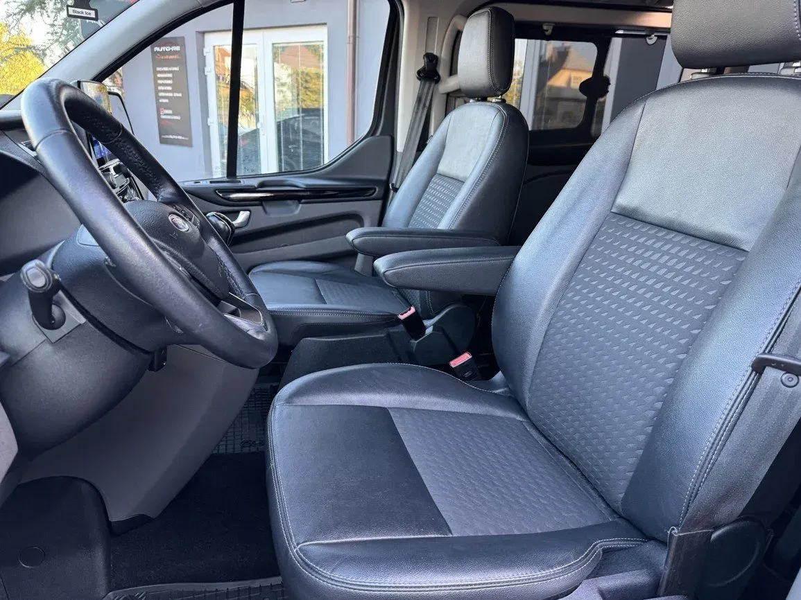 Ford Tourneo Custom - Náhled 28