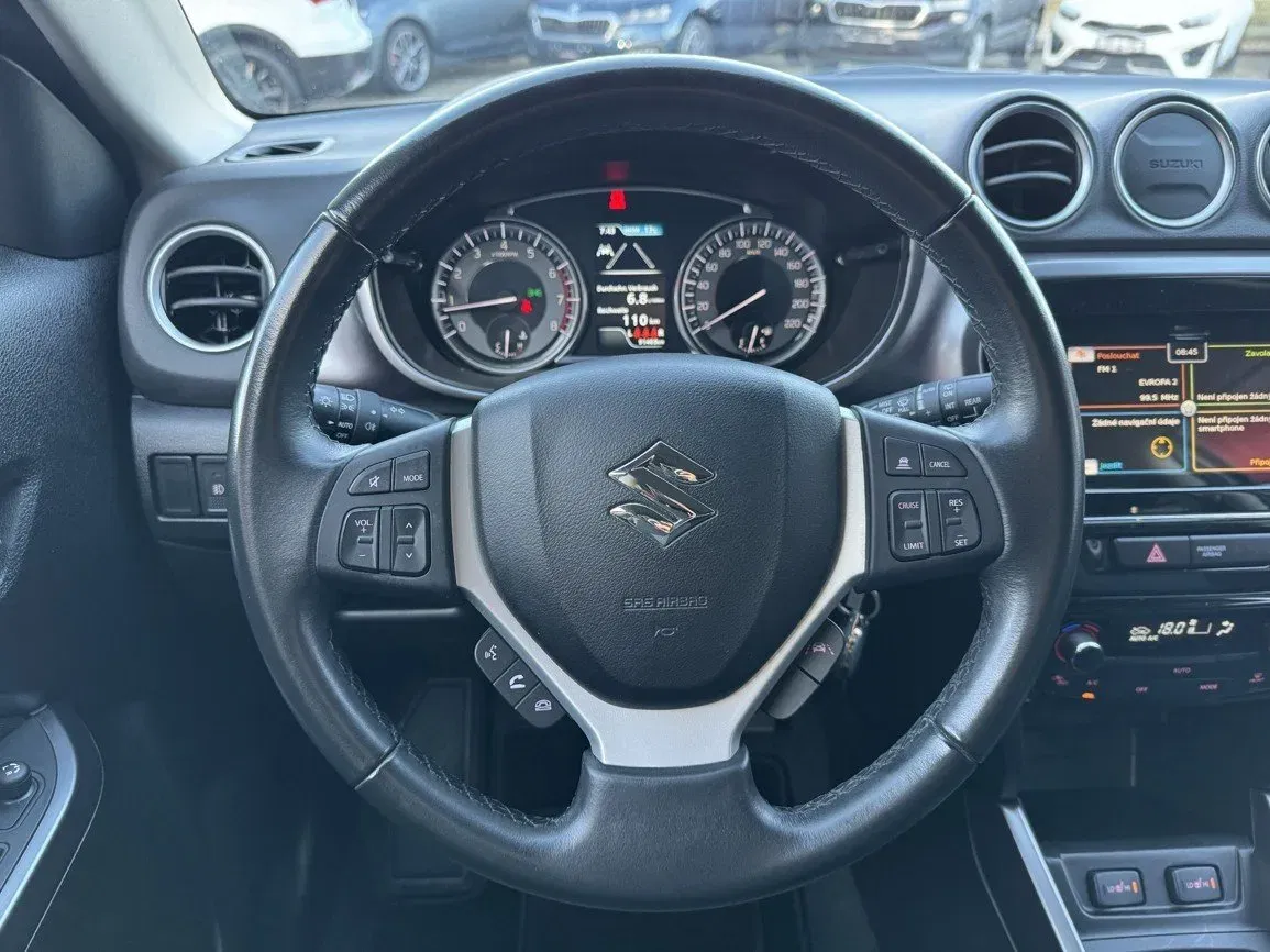 Suzuki Vitara - Náhled 7