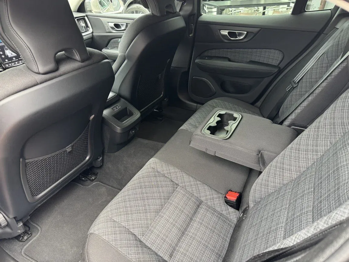 Volvo S60 - Náhled 22