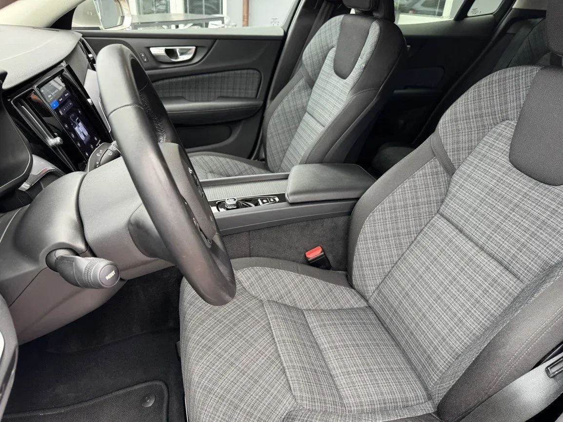 Volvo S60 - Náhled 25
