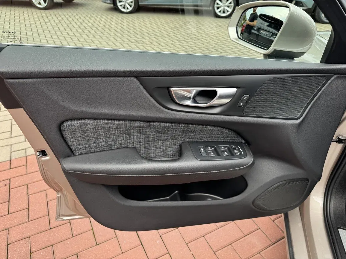 Volvo S60 - Náhled 26
