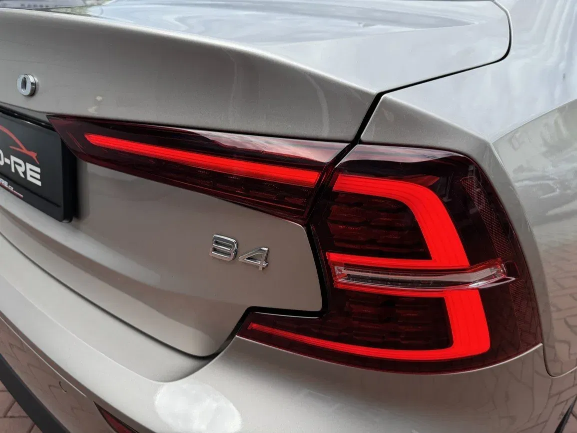 Volvo S60 - Náhled 37