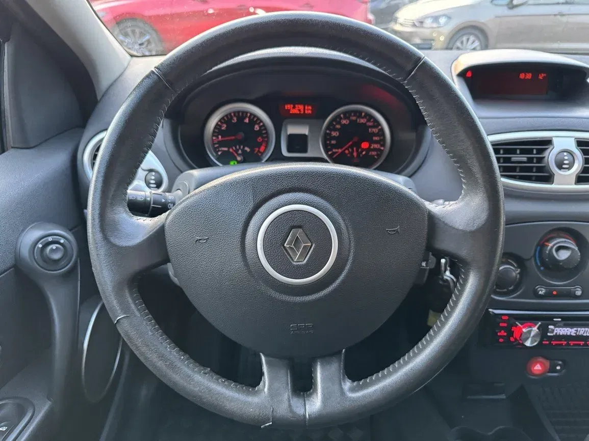 Renault Clio - Náhled 7
