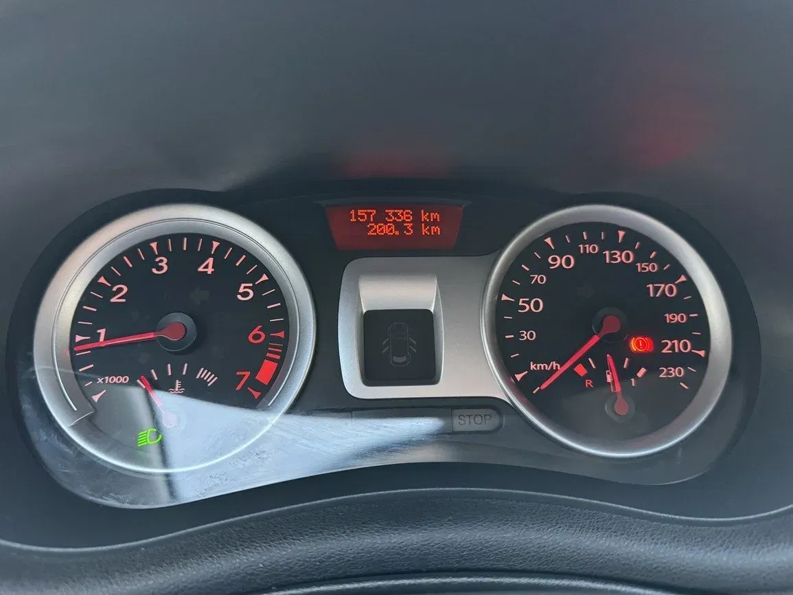 Renault Clio - Náhled 11