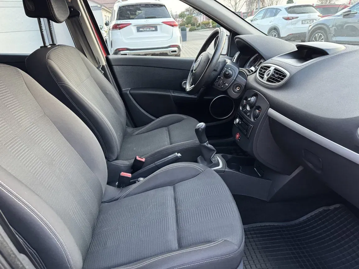 Renault Clio - Náhled 14