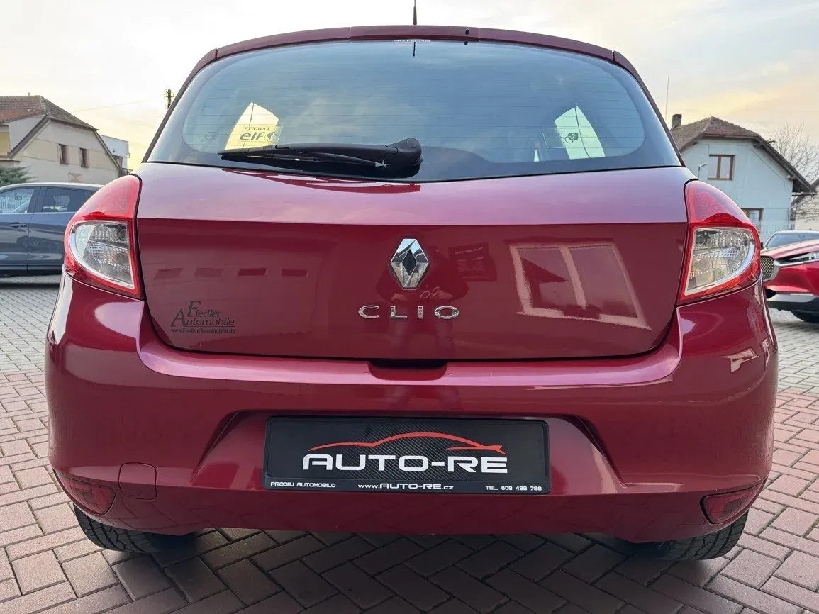 Renault Clio - Náhled 39