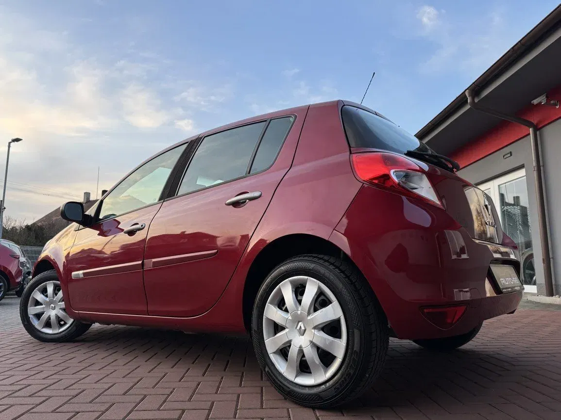 Renault Clio - Náhled 45