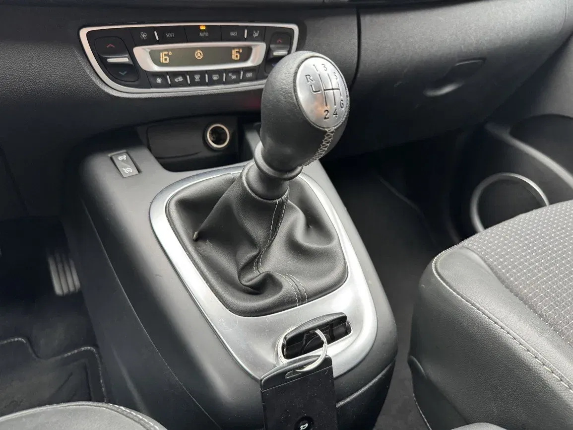 Renault Grand Scénic - Náhled 10