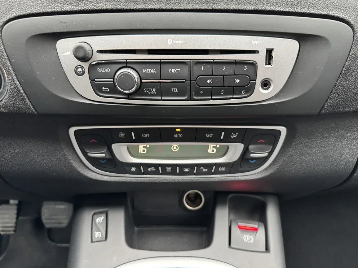 Renault Grand Scénic - Náhled 11