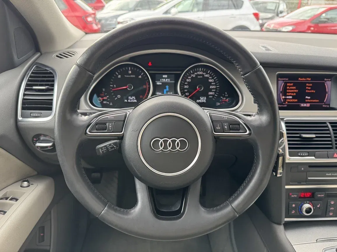 Audi Q7 - Náhled 7