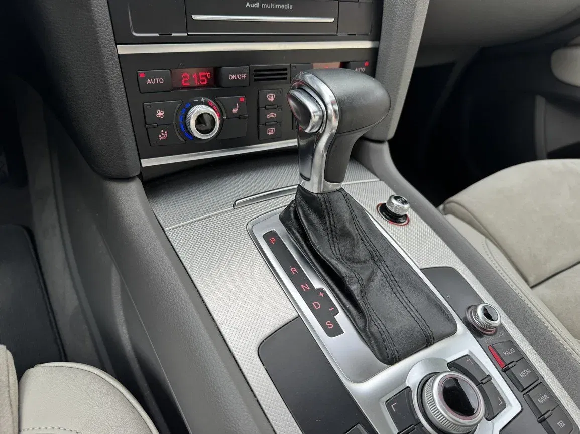 Audi Q7 - Náhled 9