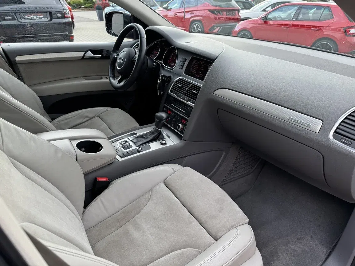 Audi Q7 - Náhled 15