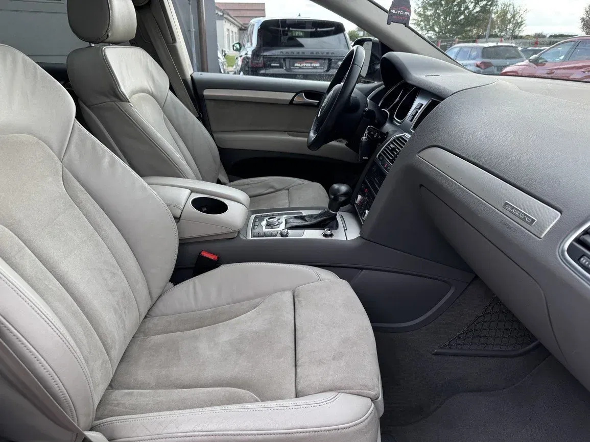 Audi Q7 - Náhled 17